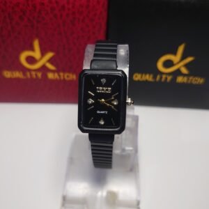ieke-quartz-black